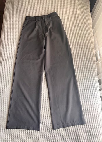Gri Kadın Regular Fit Kumaş Pantolon