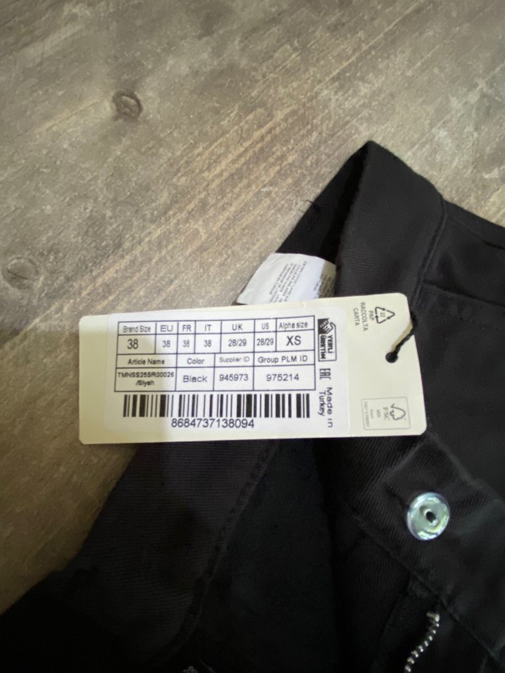 Siyah Pamuklu Kemerli Erkek Şort - Görsel 4