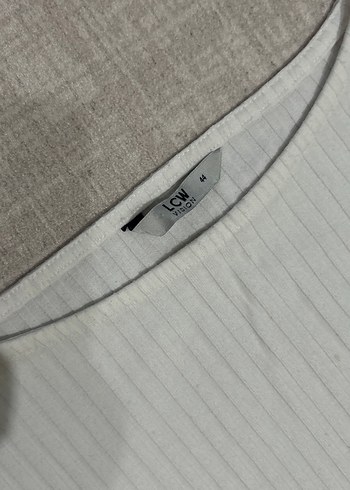 LC Waikiki Beyaz Pilili Uzun Kollu Keten Kadın Kazak