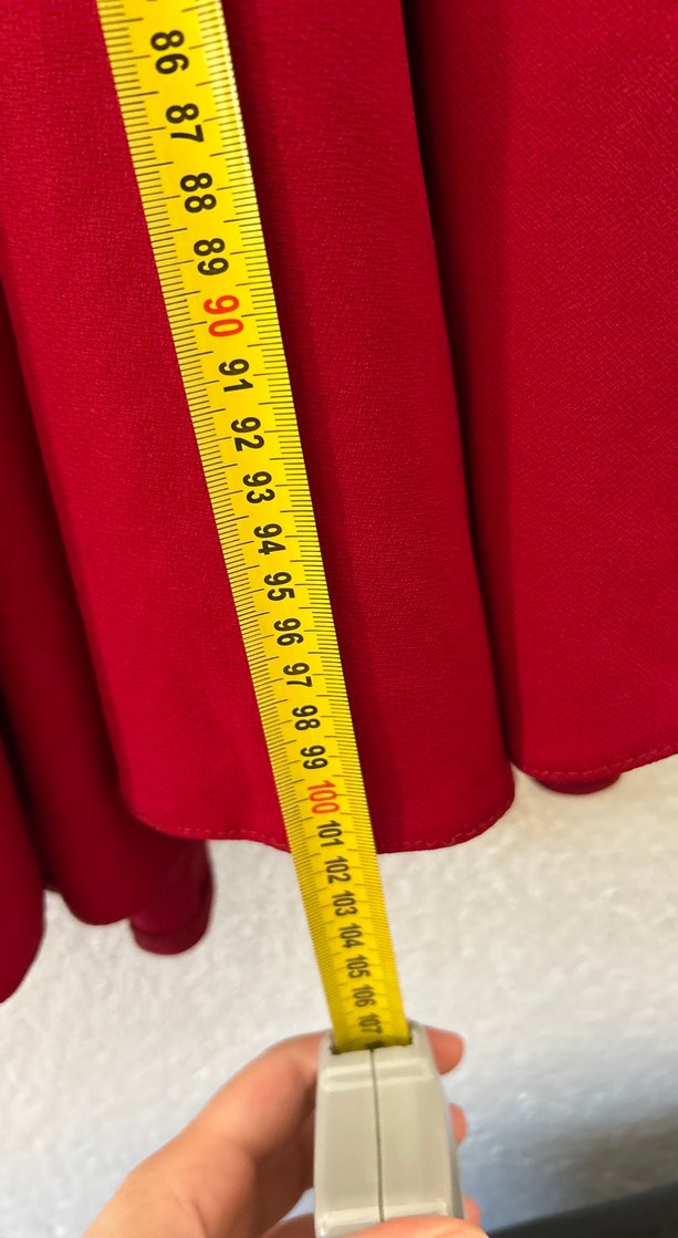 Kırmızı mezuniyet elbisesi - Görsel 2