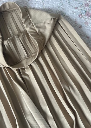 Bej Pileli Uzun Kadın Etek - Görsel 2