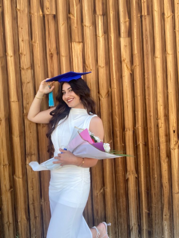 Beyaz Uzun Mezuniyet Elbisesi - Görsel 2