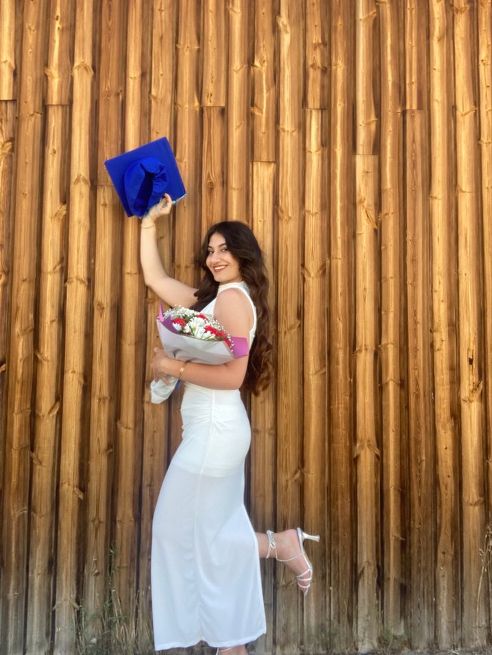 Beyaz Uzun Mezuniyet Elbisesi - Görsel 4