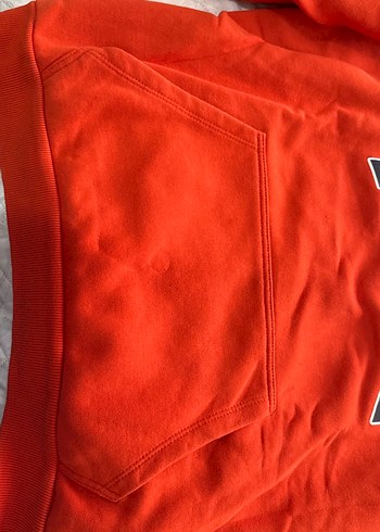 Mavi Jeans Kırmızı Kapüşonlu Mavi Baskılı Sweatshirt içi şardonlu