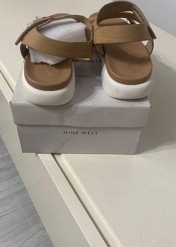 Bej Dolgu Topuklu Kadın Sandalet - Görsel 3