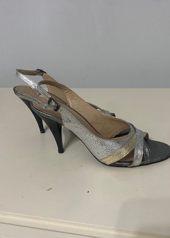 Gri Topuklu Kadın Ayakkabı - Görsel 2