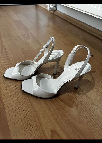 38 Beden beyaz Renk Zara Topuklu Ayakkabı