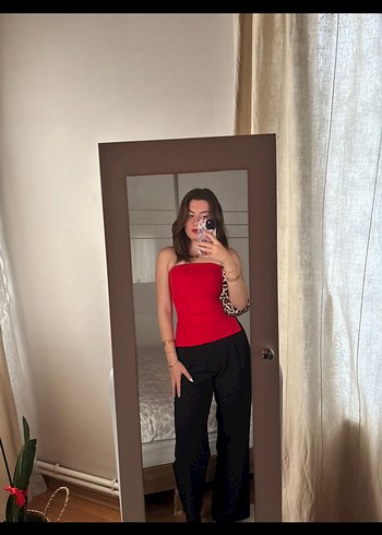 Bershka Kırmızı Straplez üst