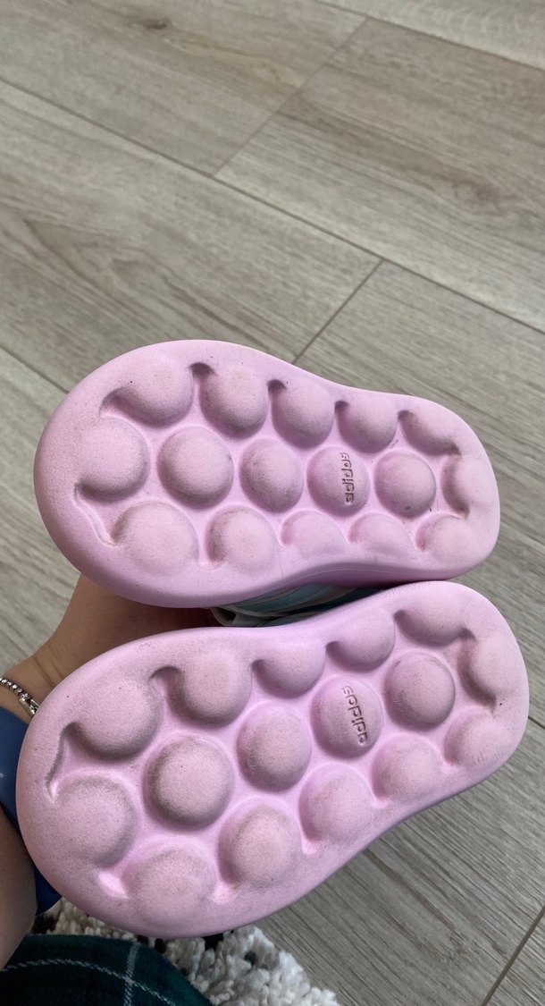 Kız Çocukları İçin Pastel Renkli Cırt Cırtlı Spor Ayakkabı - Görsel 3