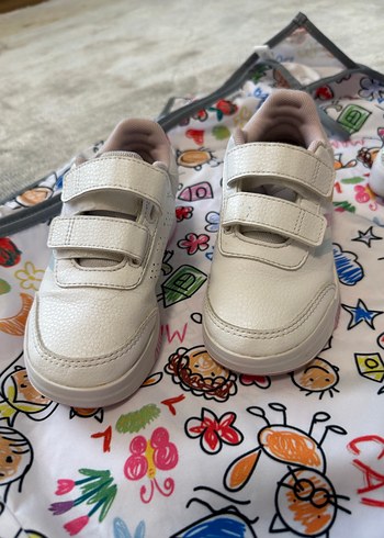 Adidas Kız Çocuk Beyaz Cırt Cırtlı Spor Ayakkabı