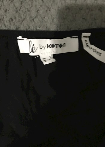 KARE YAKA SİYAH UZUN KOLLU BLUZ - Görsel 2