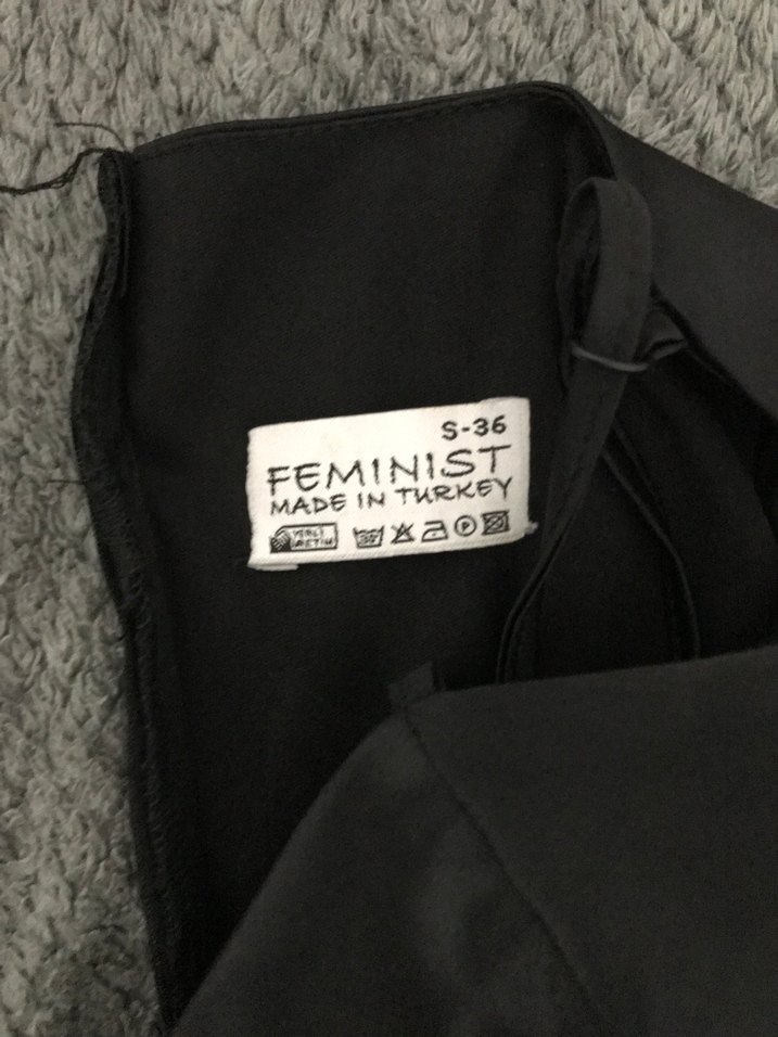 SİYAH SATEN MİNİ ELBİSE - Görsel 2