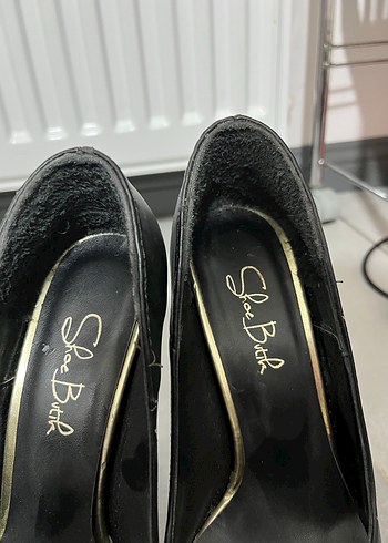 Parlak Siyah Stiletto - Görsel 2