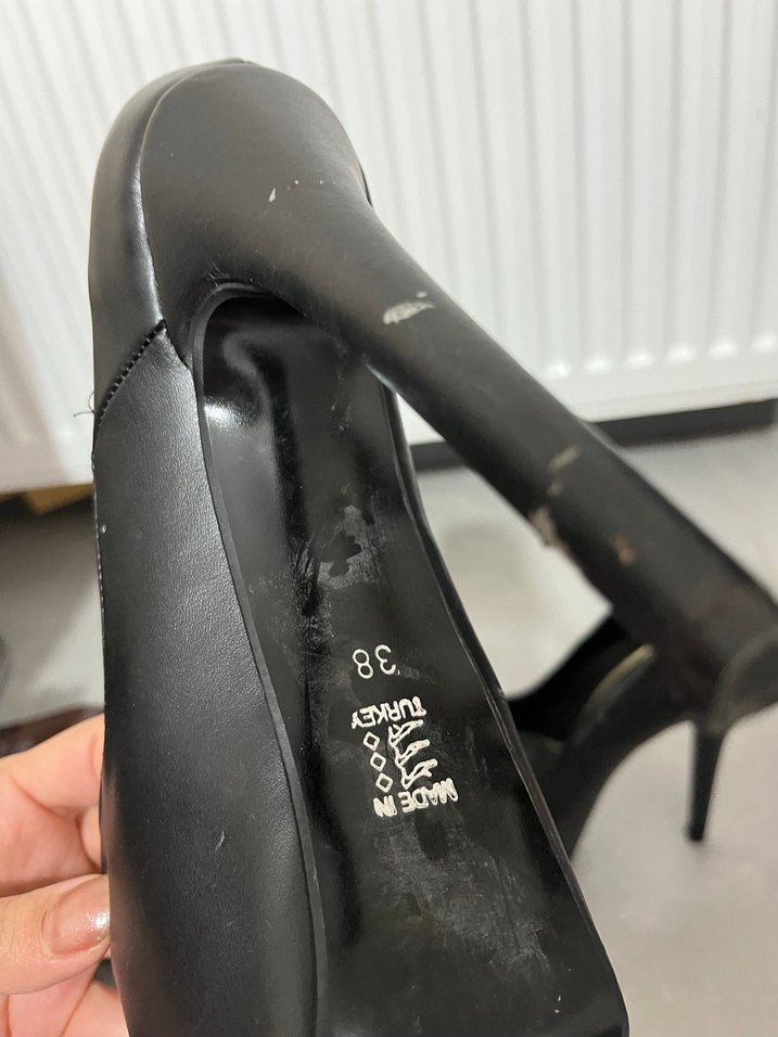 Parlak Siyah Stiletto - Görsel 4