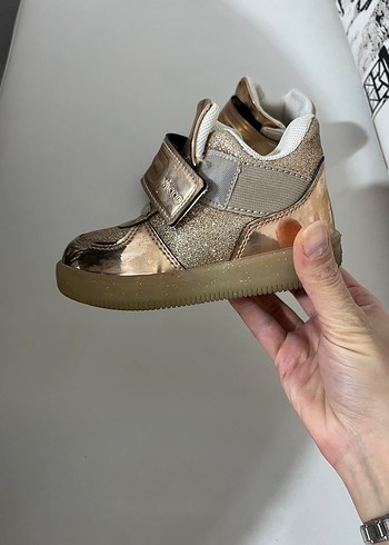 Kız Çocuk Altın Renkli Spor Ayakkabı - Görsel 6