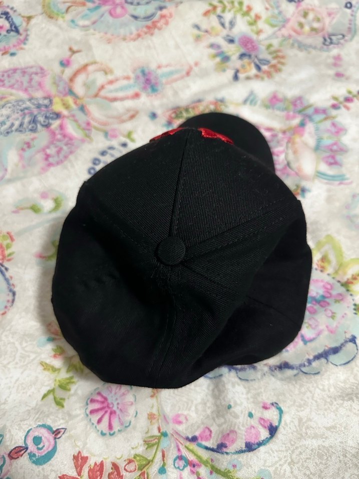 NY Siyah Kırmızı Nakışlı Spor Şapka - Görsel 3