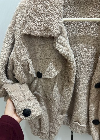 Bej Peluş Siyah Düğmeli Kadın Ceket - Görsel 4