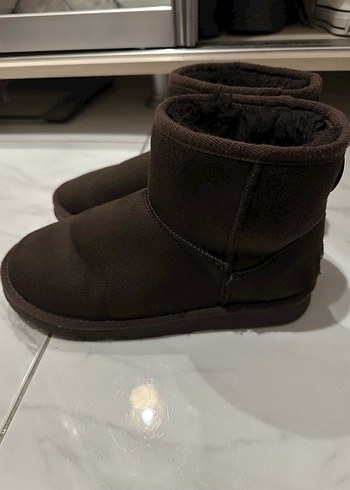 Kahverengi Süet Kadın Ugg Bot - Görsel 2