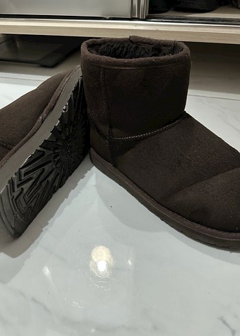 Kahverengi Süet Kadın Ugg Bot - Görsel 4