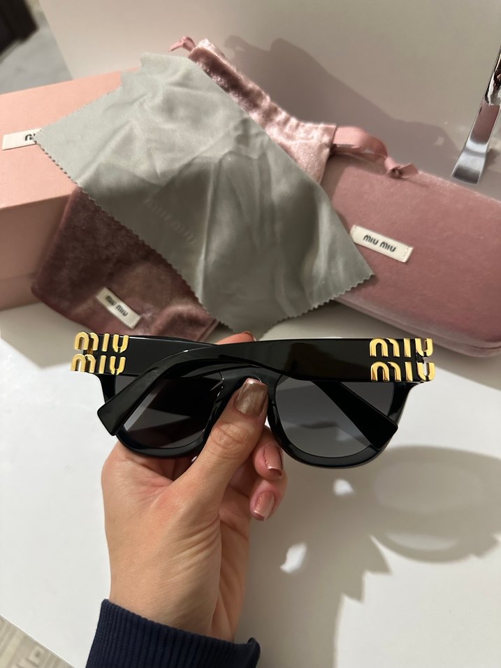 Miu Miu MU 01YS 1AB5D1 51 Kadın Siyah Güneş Gözlüğü - Görsel 3