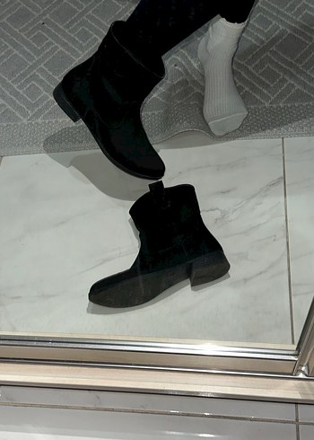 Siyah Süet Topuklu Kadın Bot - Görsel 8