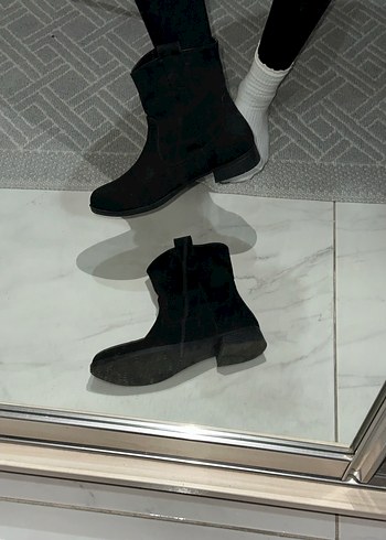 Siyah Süet Topuklu Kadın Bot - Görsel 9