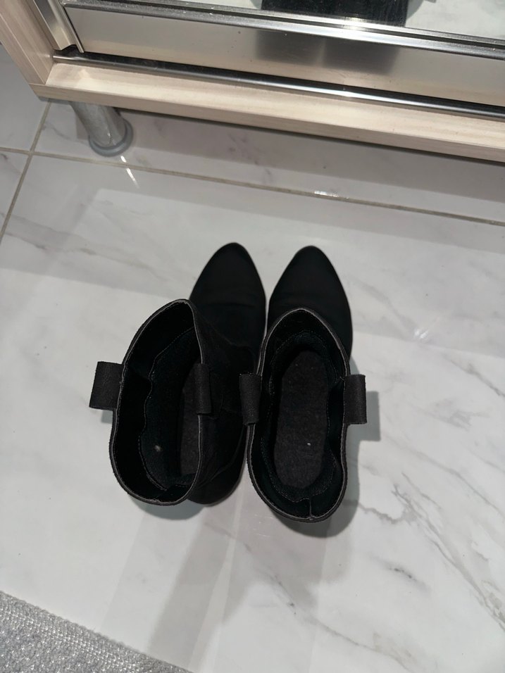 Siyah Süet Topuklu Kadın Bot - Görsel 5