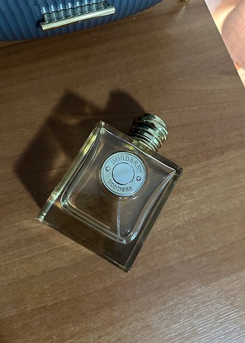 Burberry Goddess Kadın Parfüm Şişesi 100ml EDP - Görsel 3