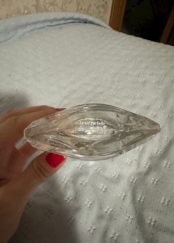 Lancôme La Vie Est Belle Parfüm Şişesi - Görsel 4