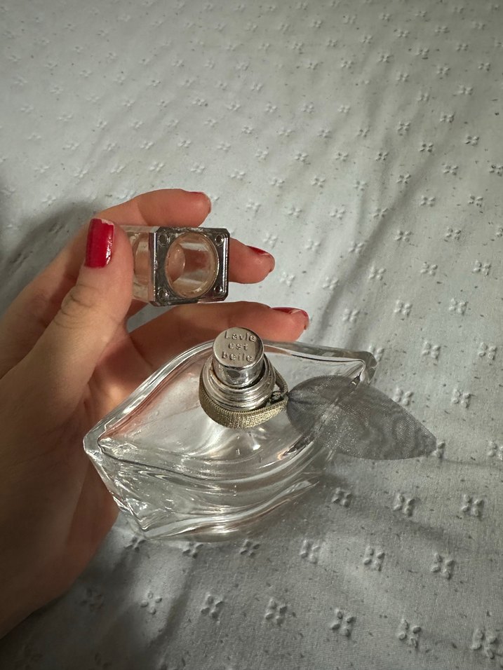 Lancôme La Vie Est Belle Parfüm Şişesi - Görsel 5