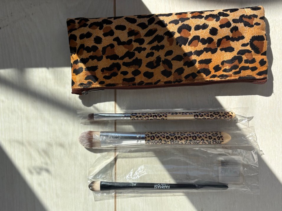 Leopar Desenli Kahverengi Makyaj Fırça Seti - Görsel 2