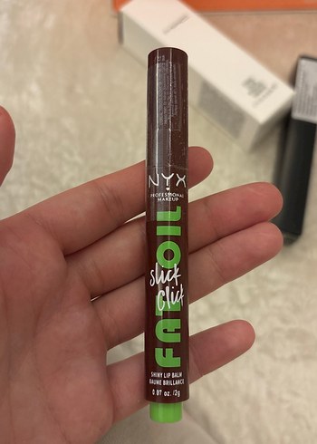 NYX fat oıl 11 ın a mood - Görsel 4