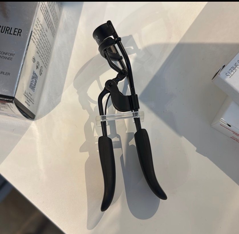 Dior Siyah Kirpik Kıvırıcı - Görsel 2