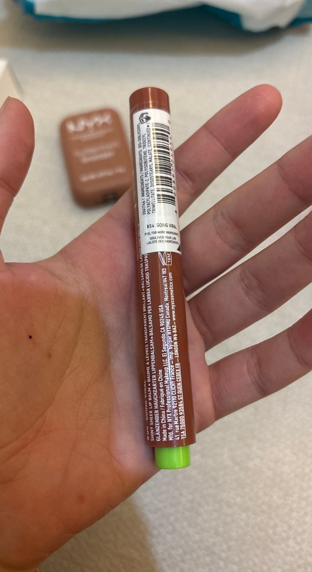 NYX Parlak Bej Dudak Parlatıcısı - Görsel 2