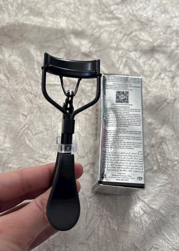 Dior Siyah Kirpik Kıvırıcı - Görsel 2