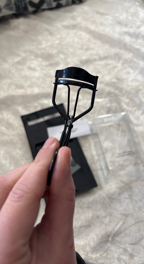 MAC Siyah Kirpik Kıvırıcı Seti - Görsel 4