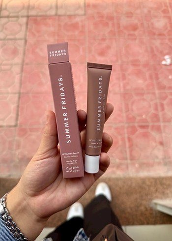 Summer Fridays Pastel Bej Dudak Parlatıcısı - Görsel 3