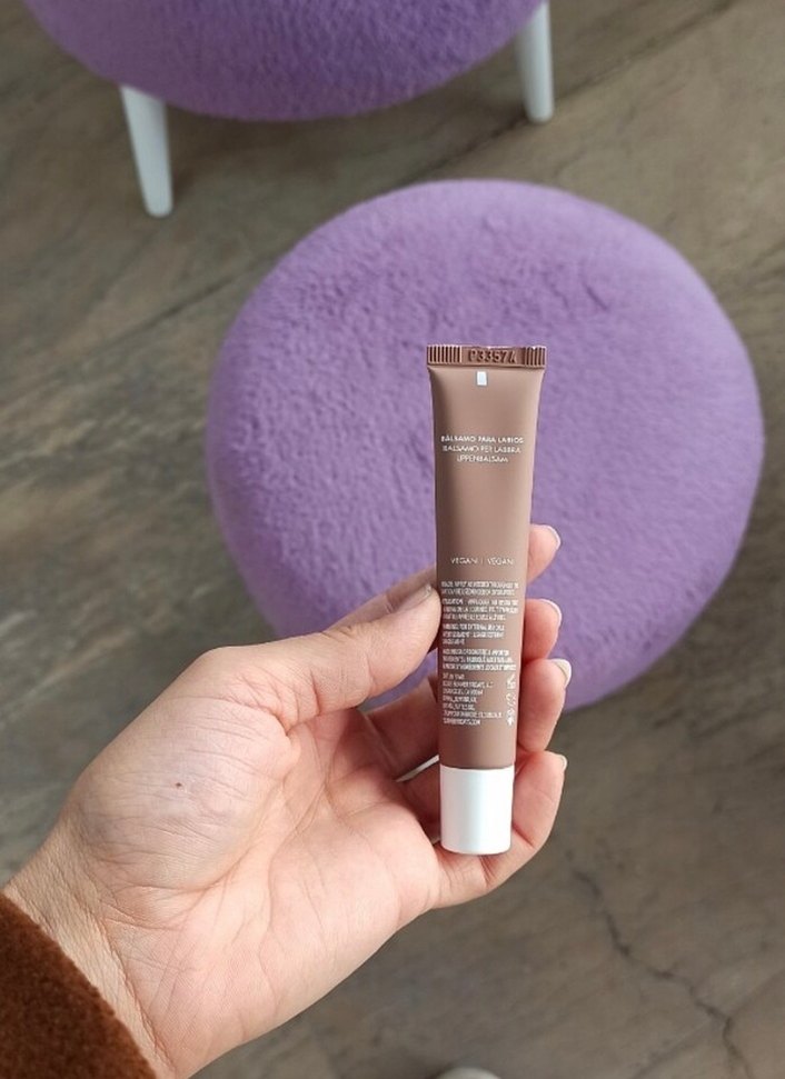 Summer Fridays Pastel Bej Dudak Parlatıcısı - Görsel 2