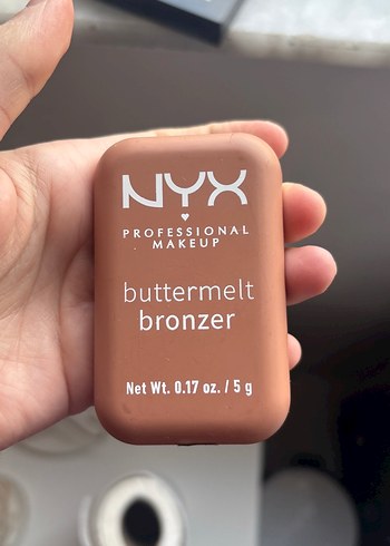 NYX Ultimate Göz Farı Paleti ve Buttermelt Bronzer - Görsel 4
