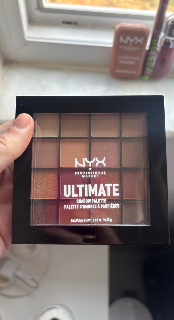 NYX Ultimate Göz Farı Paleti ve Buttermelt Bronzer - Görsel 2