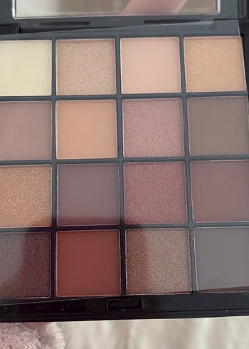 NYX Ultimate Göz Farı Paleti 16 Renk - Görsel 5