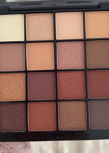 NYX Ultimate Göz Farı Paleti 16 Renk - Görsel 3