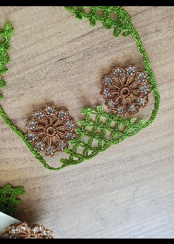 Nakışlı Yeşil Dantel tıg işi oya boncuklu 4 kenarlık