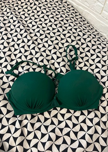 Yeşil Bikini Üstü