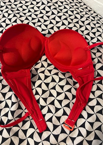 36 Beden Kırmızı Kadın Bikini Üstü