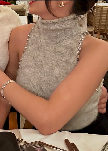 Zara Düğmeli Gri Triko Boğazlı Süveter