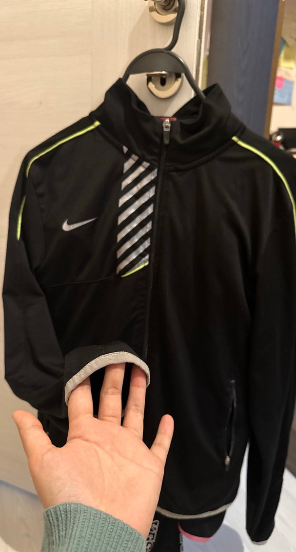 Kadın nike Fermuarlı Yüksek Yakalı Ceket - Görsel 2