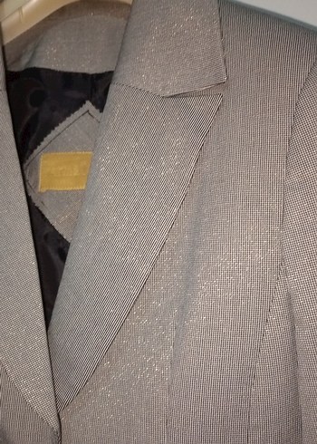 44 Beden Düğmeli Gri Kadın Blazer Ceket pırıltılı ve etek ara boy