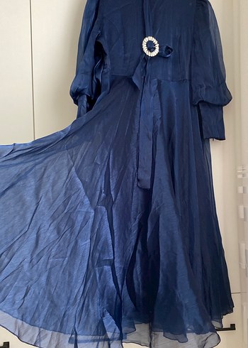 Lacivert Kadın Uzun Abiye Elbise Kuşaklı 1 kere giyildi - Görsel 4