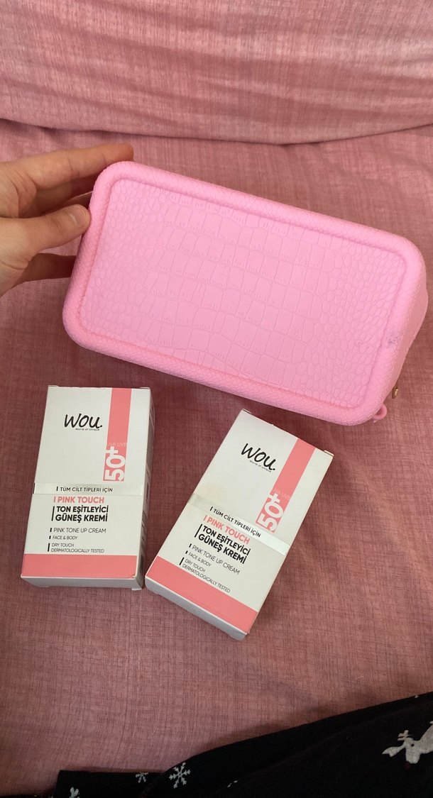 Wou Pink Touch Ton Eşitleyici Güneş Kremi SPF 50+ - Görsel 2